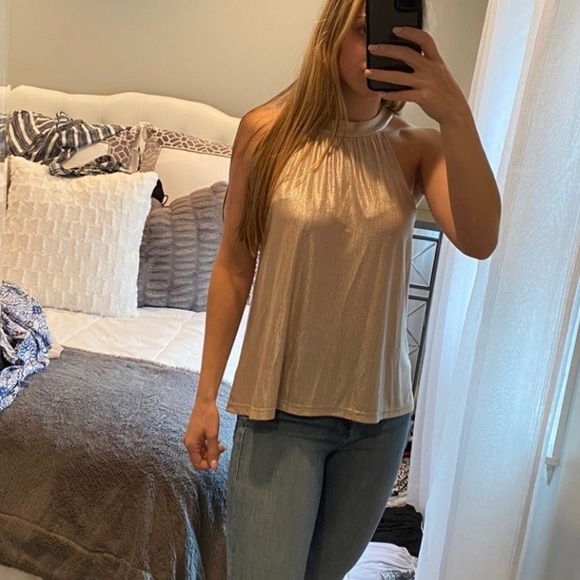 Sleeveless Top - Picture 1 of 6